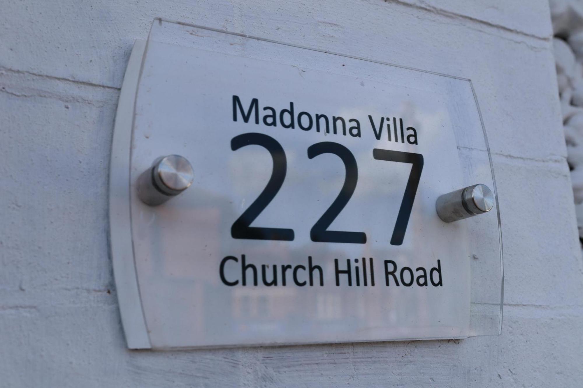 Madonna Villa Birmingham Bagian luar foto