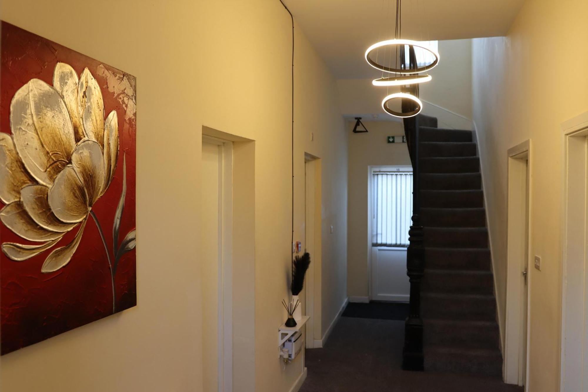 Madonna Villa Birmingham Bagian luar foto
